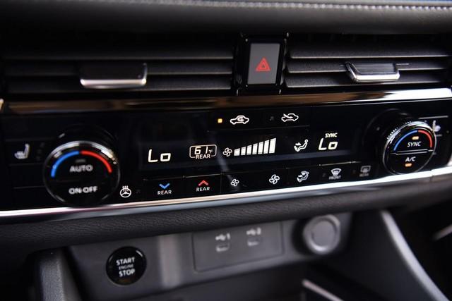 2025 Nissan Rogue Vehicle Photo in Ballwin, MO 63011
