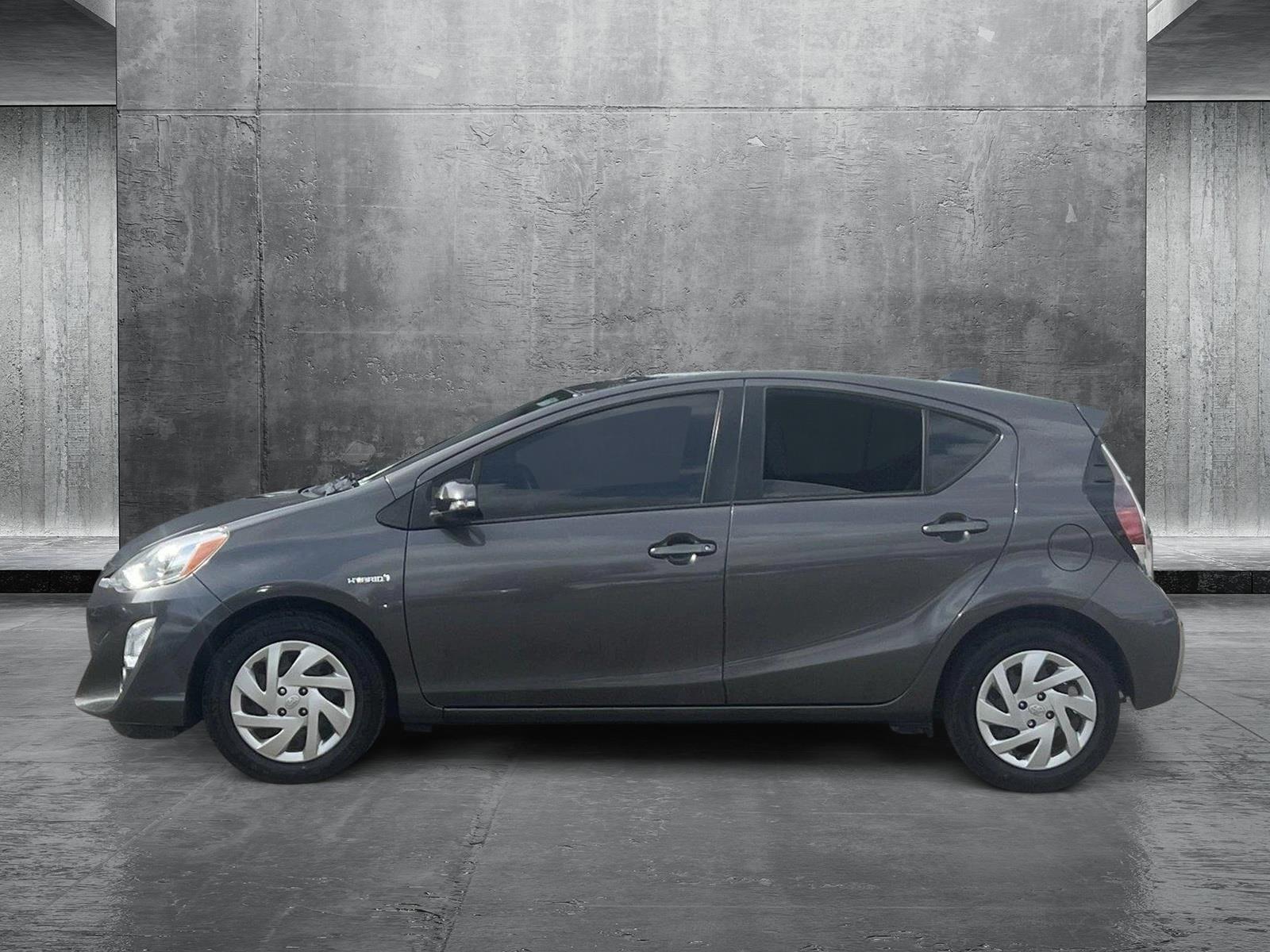 2015 Toyota Prius c Vehicle Photo in VALENCIA, CA 91355-1705