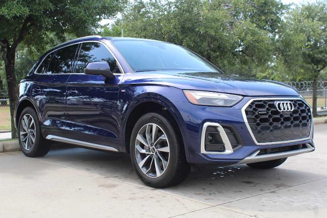 2022 Audi Q5 Vehicle Photo in HOUSTON, TX 77090
