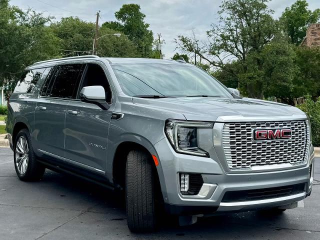 2024 GMC Yukon XL Vehicle Photo in DALLAS, TX 75209-3016