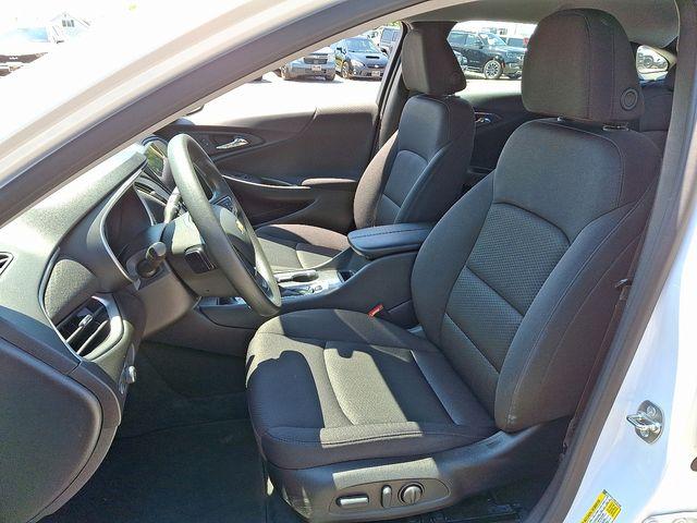 2024 Chevrolet Malibu Vehicle Photo in DANBURY, CT 06810-5034