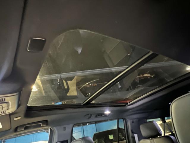 2021 Chevrolet Suburban Vehicle Photo in Roslyn, NY 11576