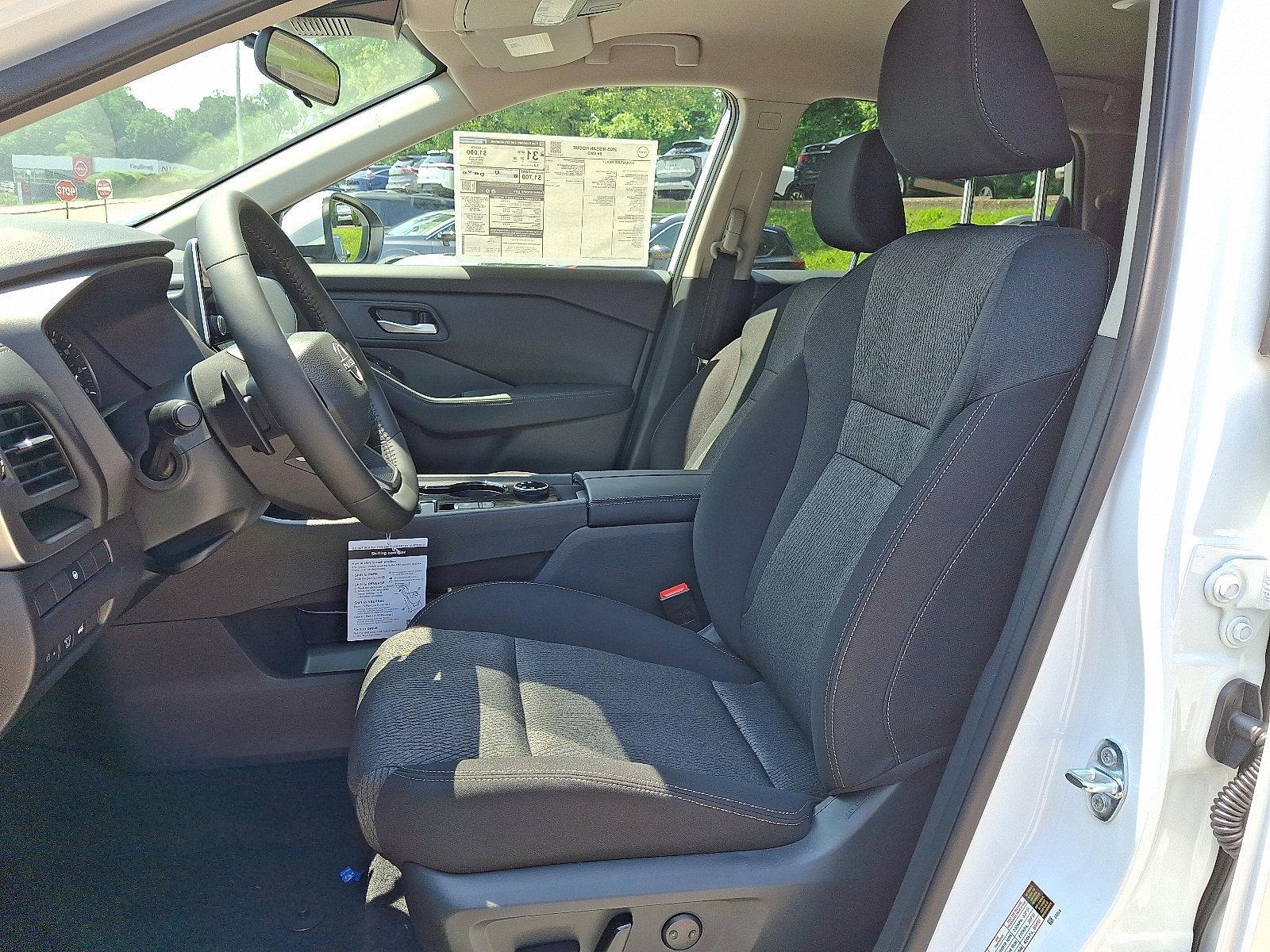 2025 Nissan Rogue Vehicle Photo in Jenkintown, PA 19046