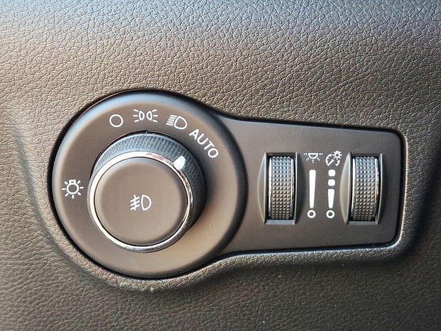 2023 Jeep Compass Vehicle Photo in DANBURY, CT 06810-5034