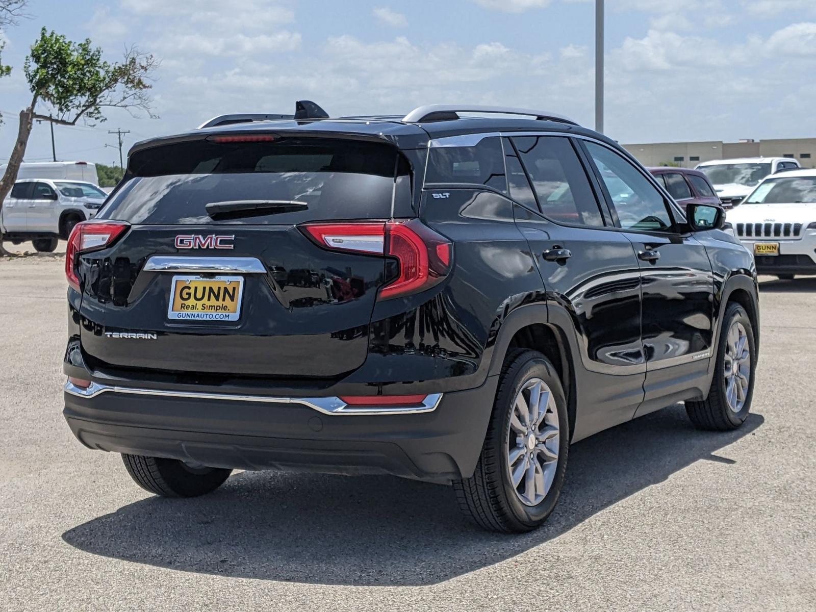 2024 GMC Terrain Vehicle Photo in Seguin, TX 78155