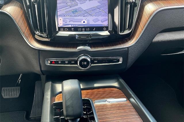 2023 Volvo XC60 Vehicle Photo in Houston, TX 77007