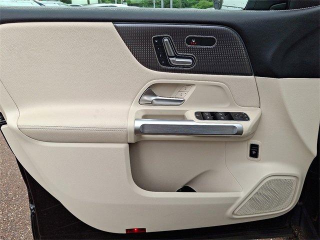 2022 Mercedes-Benz GLB Vehicle Photo in Willow Grove, PA 19090