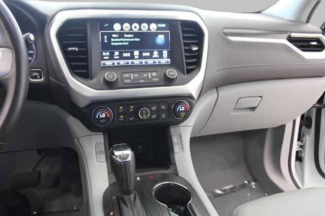 2017 GMC Acadia Vehicle Photo in Green Bay, WI 54304
