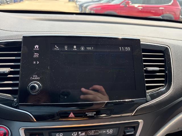 2022 Honda Pilot Vehicle Photo in Peoria, IL 61615