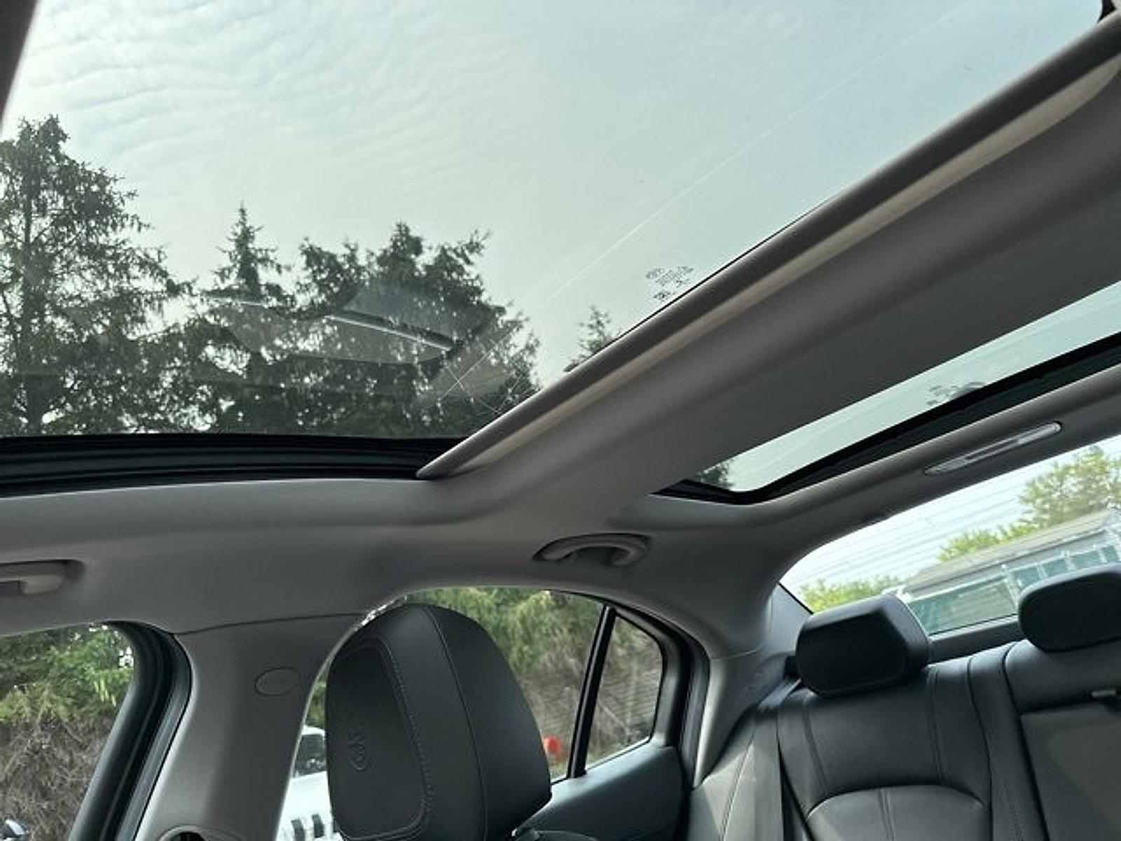 2019 Alfa Romeo Giulia Vehicle Photo in Willow Grove, PA 19090