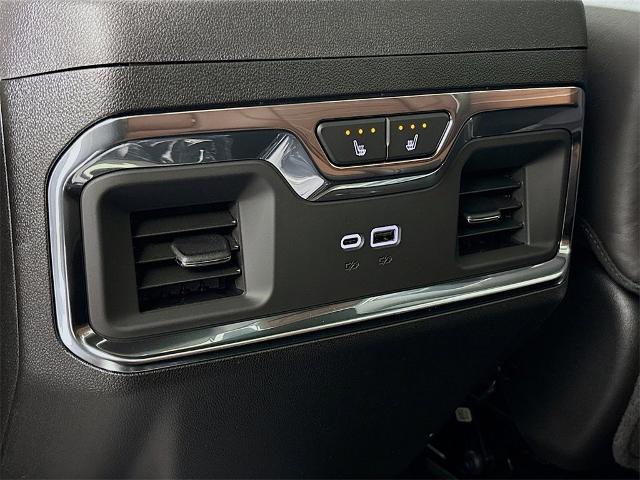 2025 GMC Sierra 2500 HD Vehicle Photo in PUYALLUP, WA 98371-4149