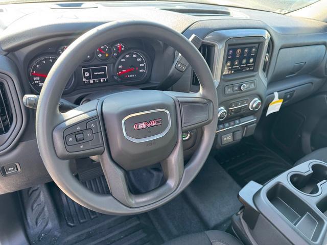 2025 GMC Sierra 1500 Vehicle Photo in LOWELL, MA 01852-4336