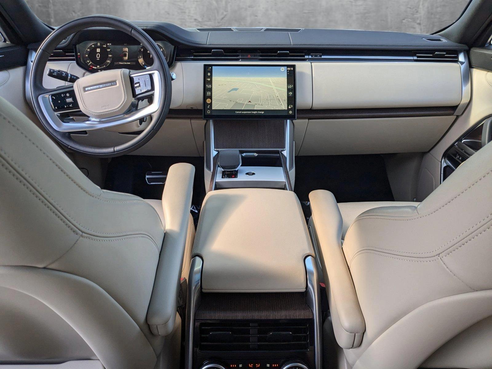 2024 Land Rover Range Rover Vehicle Photo in Pompano Beach, FL 33064