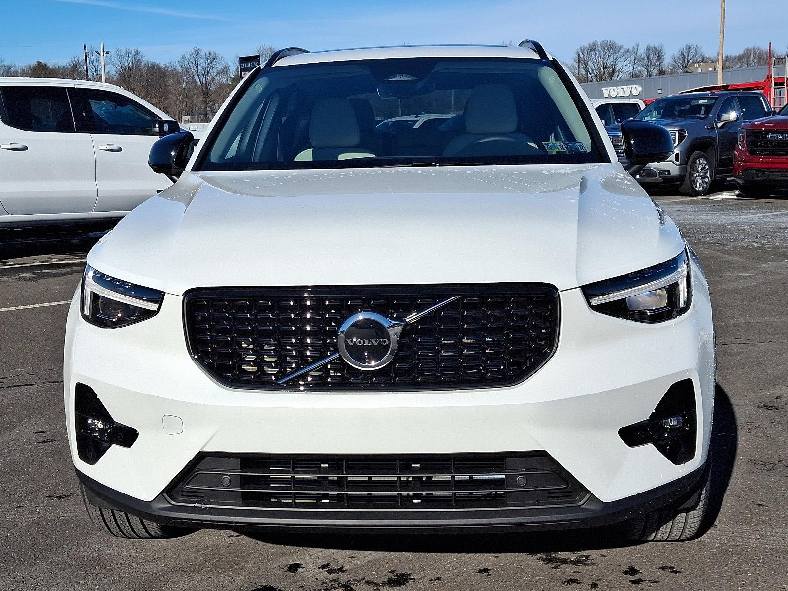 2025 Volvo XC40 Vehicle Photo in Trevose, PA 19053