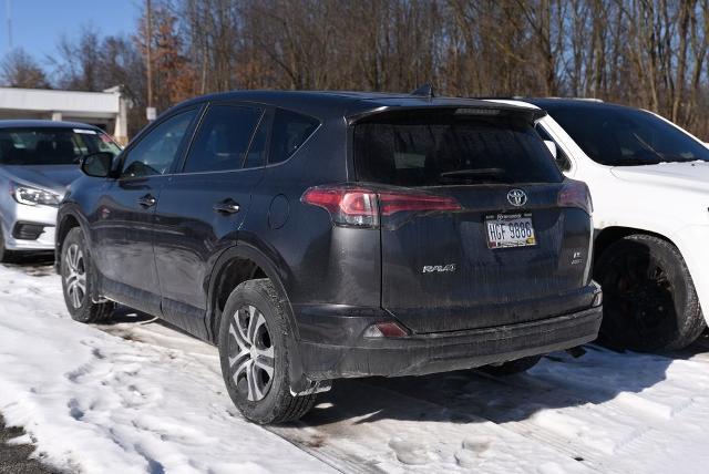 2017 Toyota RAV4 Vehicle Photo in Akron, OH 44312