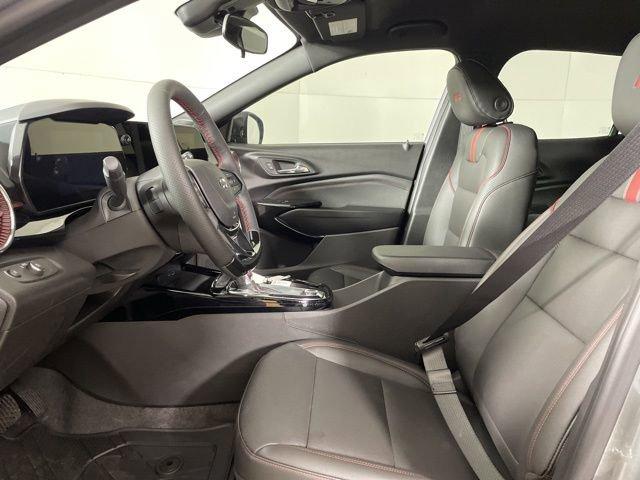 2025 Chevrolet Trax Vehicle Photo in PHOENIX, AZ 85014-3381