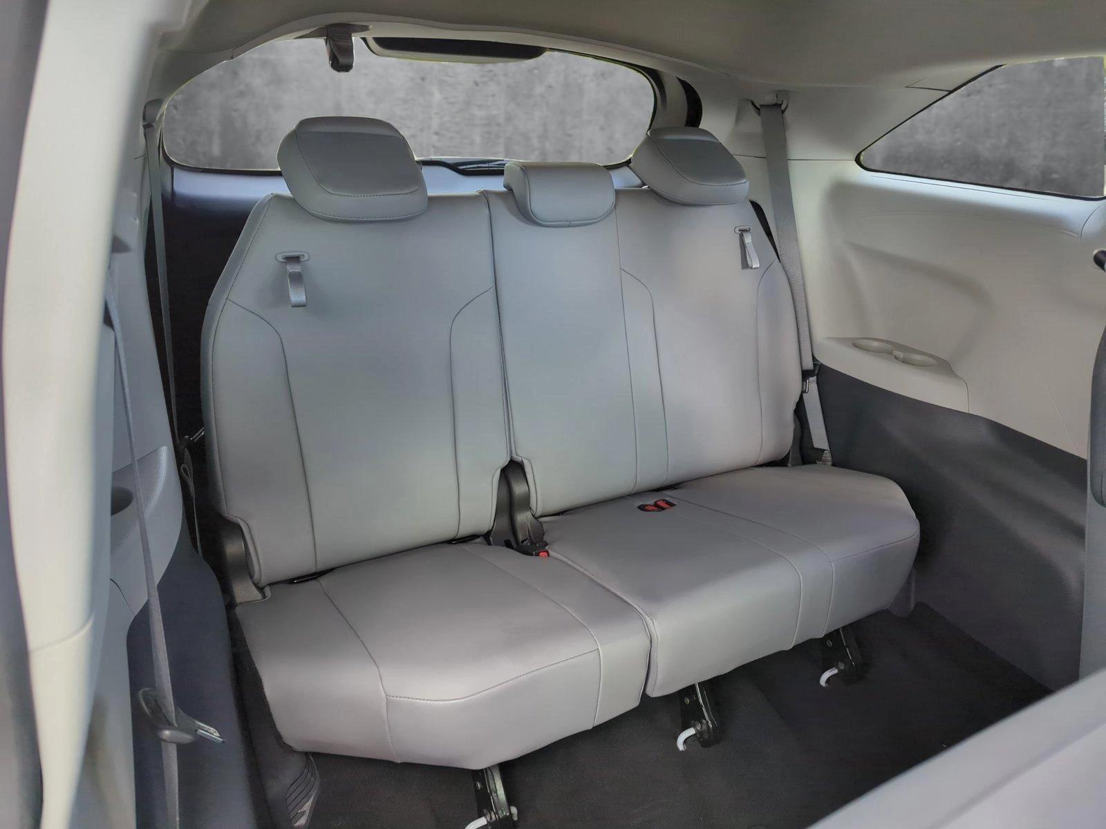 2022 Toyota Sienna Vehicle Photo in Ft. Myers, FL 33907