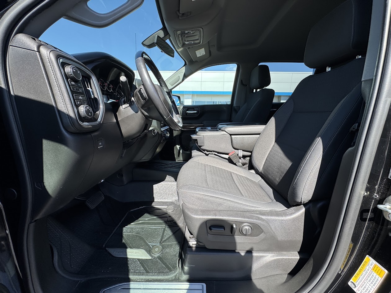 2019 Chevrolet Silverado 1500 Vehicle Photo in BOONVILLE, IN 47601-9633