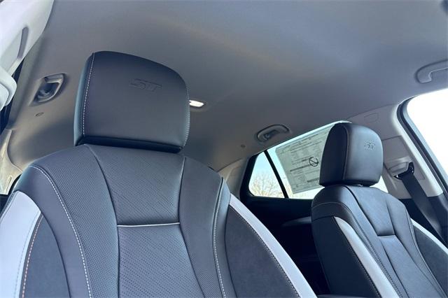 2025 Buick Envision Vehicle Photo in ELK GROVE, CA 95757-8703