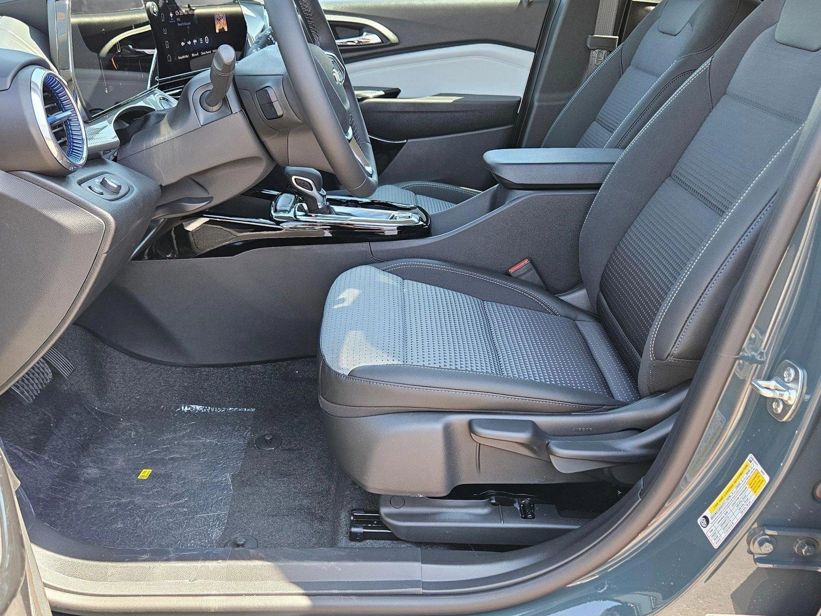 2025 Chevrolet Trax Vehicle Photo in PEORIA, AZ 85382-3715
