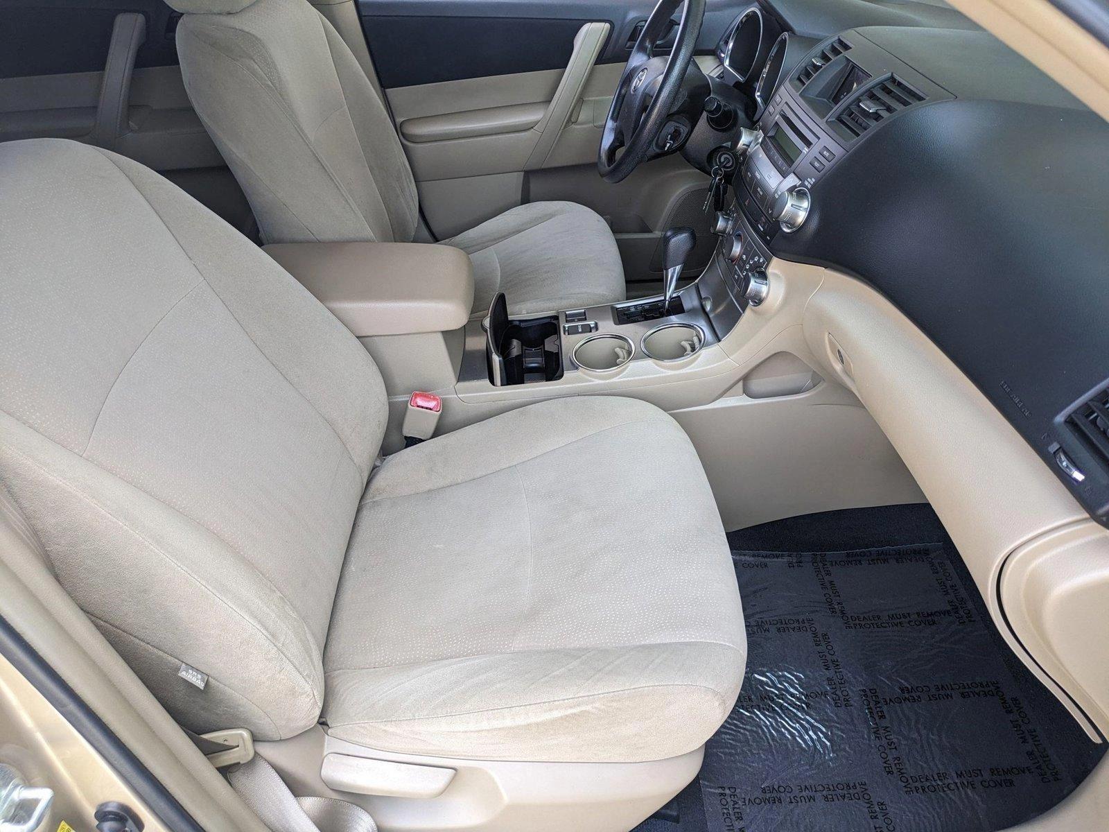 2012 Toyota Highlander Vehicle Photo in Bradenton, FL 34207