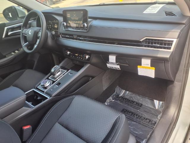 2025 Mitsubishi Outlander Plug-In Hybrid Vehicle Photo in Tampa, FL 33612