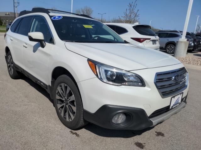2017 Subaru Outback Vehicle Photo in Green Bay, WI 54304