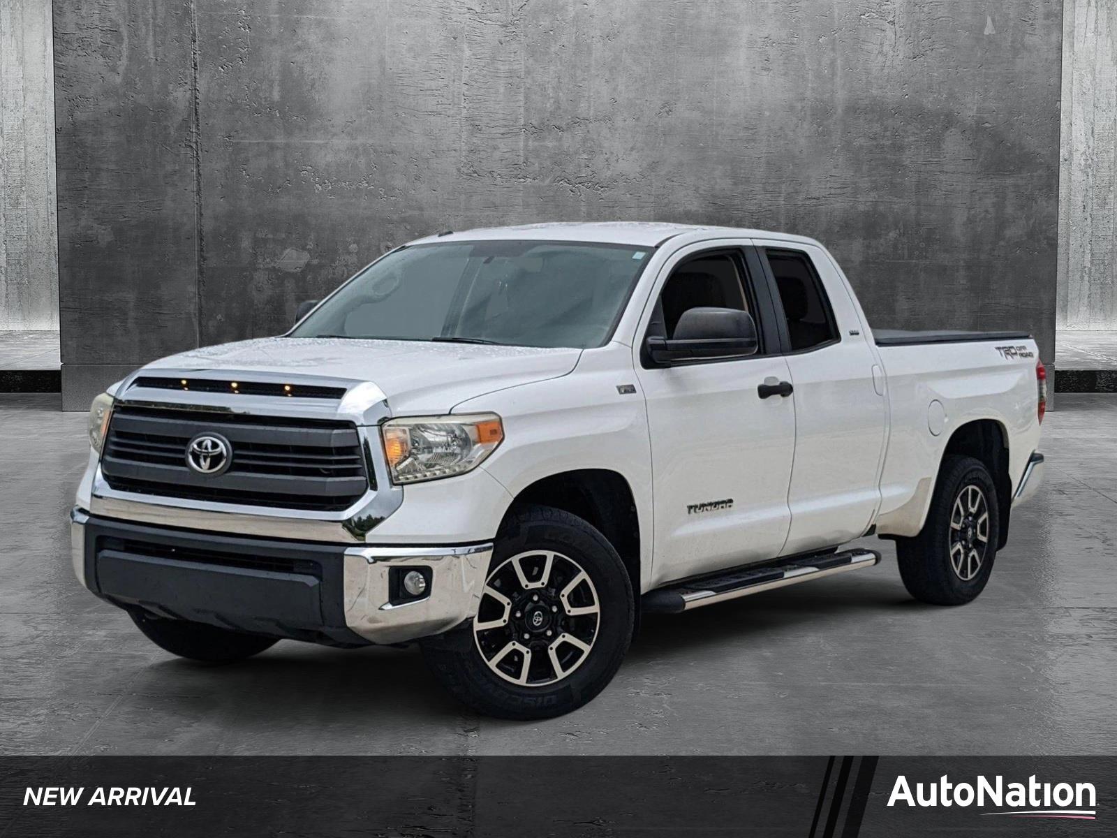 2014 Toyota Tundra 2WD Truck Vehicle Photo in Davie, FL 33331