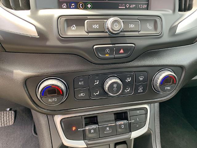 2022 GMC Terrain Vehicle Photo in MOON TOWNSHIP, PA 15108-2571