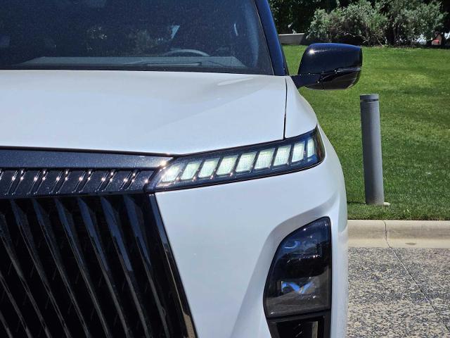 2025 INFINITI QX80 Vehicle Photo in Fort Worth, TX 76132