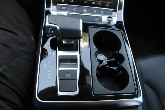 2022 Audi Q7 Vehicle Photo in HOUSTON, TX 77090