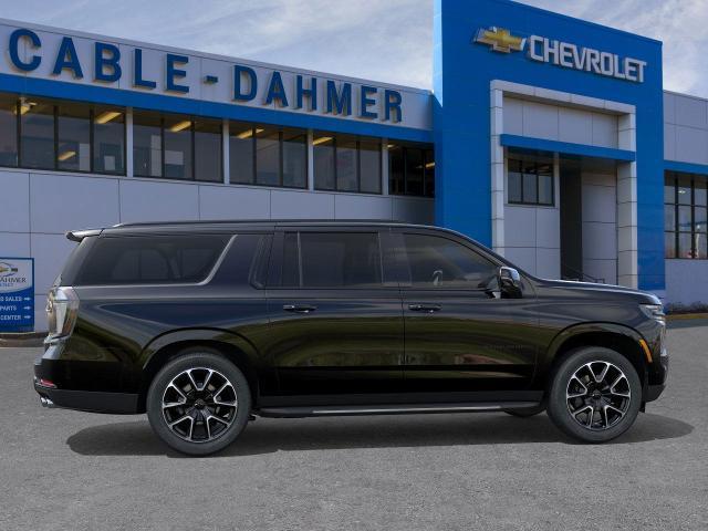 2025 Chevrolet Suburban Vehicle Photo in KANSAS CITY, MO 64114-4502