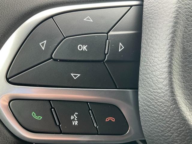2025 Chrysler Pacifica Vehicle Photo in Kaukauna, WI 54130