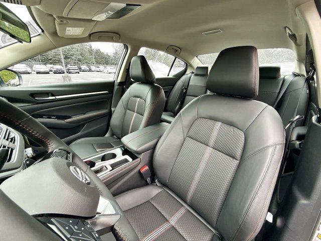 2025 Nissan Altima Vehicle Photo in Flemington, NJ 08822