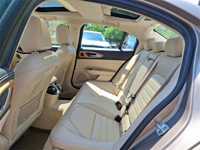 2019 Alfa Romeo Giulia Vehicle Photo in Willow Grove, PA 19090