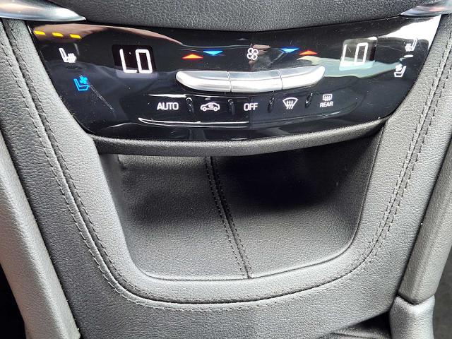 2022 Cadillac XT5 Vehicle Photo in DENTON, TX 76210-9321