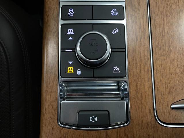 2019 Range Rover Vehicle Photo in Appleton, WI 54913