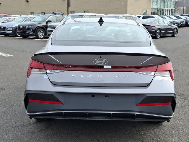 2025 Hyundai ELANTRA Vehicle Photo in Philadelphia, PA 19116