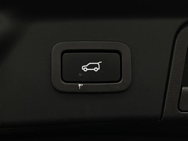 2020 Land Rover Range Rover Velar Vehicle Photo in Appleton, WI 54913