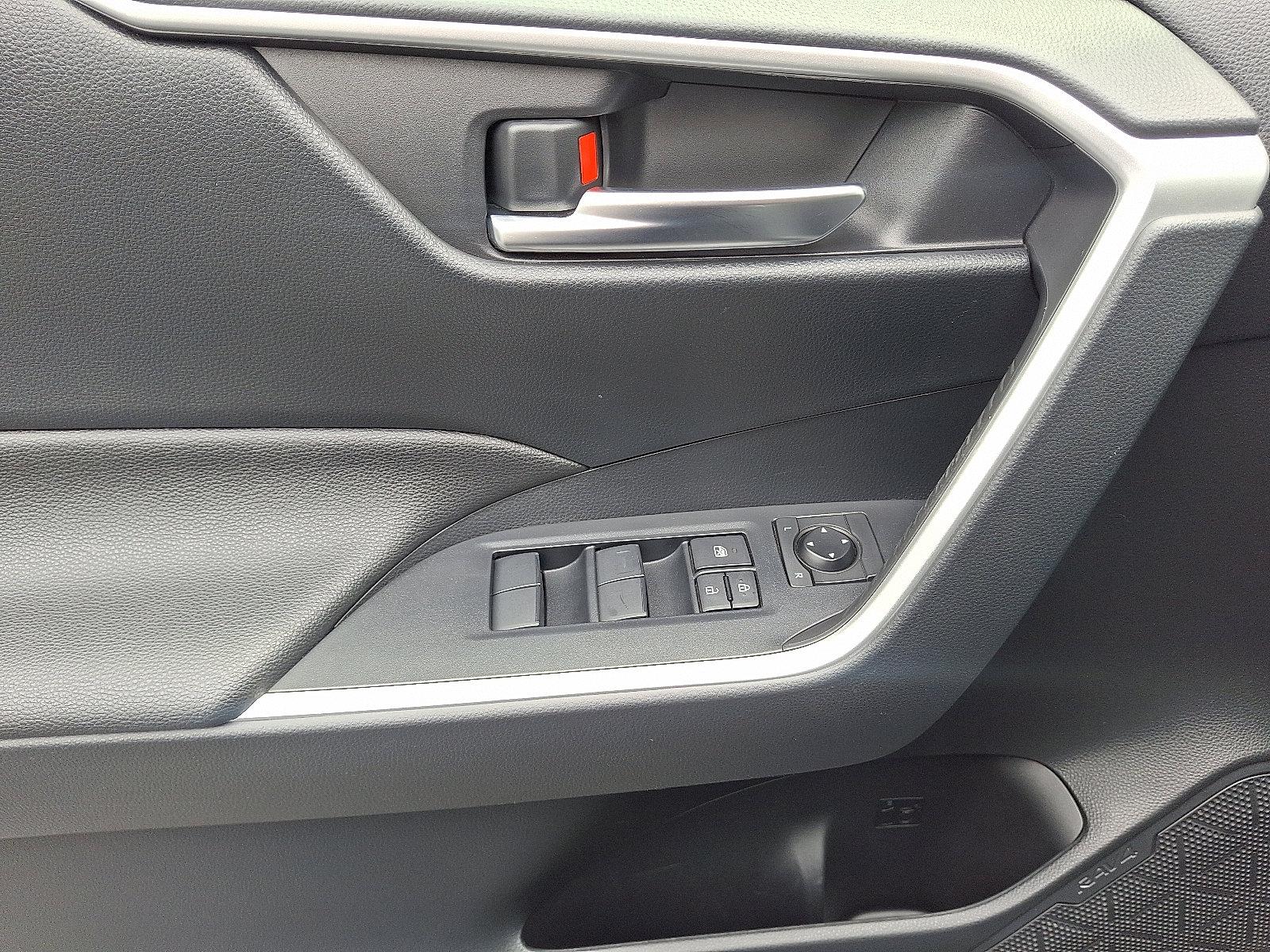 2019 Toyota RAV4 Vehicle Photo in Harrisburg, PA 17111