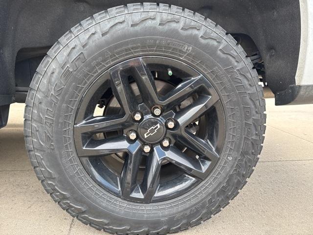 2020 Chevrolet Silverado 1500 Vehicle Photo in ENGLEWOOD, CO 80113-6708