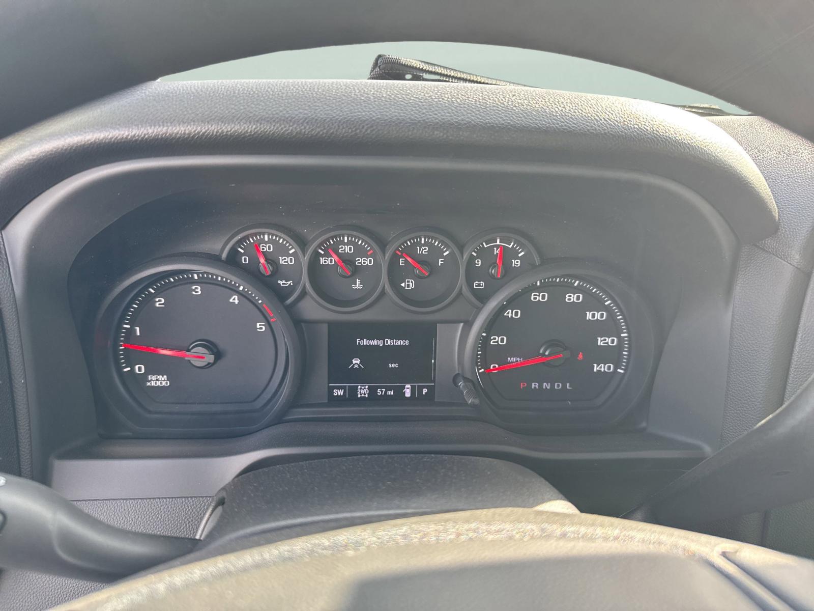 2025 Chevrolet Silverado 3500 HD Chassis Cab Vehicle Photo in GEORGETOWN, TX 78626-7508