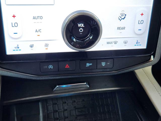 2024 Ford Expedition Vehicle Photo in DENTON, TX 76210-9321
