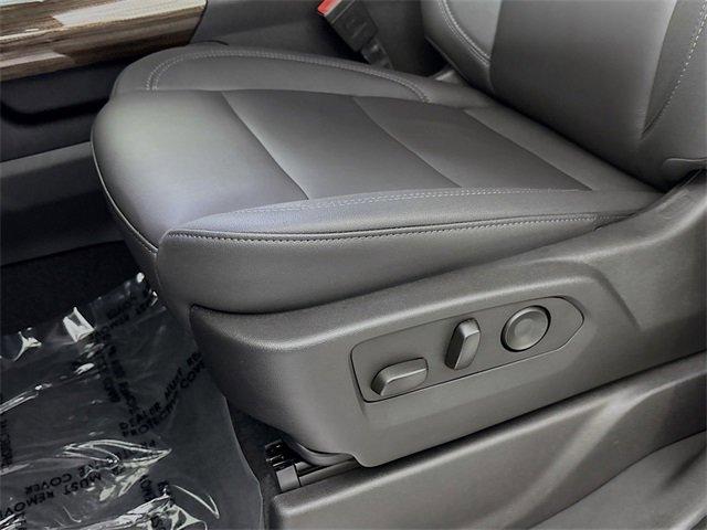 2025 Chevrolet Silverado 2500 HD Vehicle Photo in PUYALLUP, WA 98371-4149