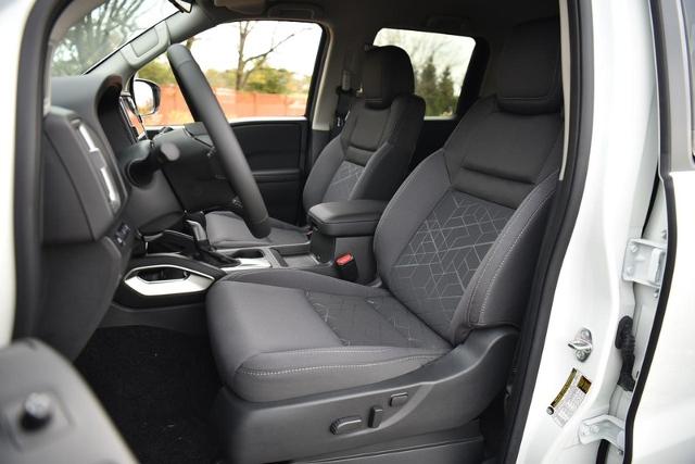 2025 Nissan Frontier Vehicle Photo in Ballwin, MO 63011