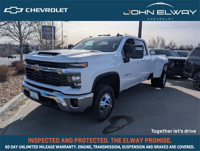 2025 Chevrolet Silverado 3500 HD Vehicle Photo in ENGLEWOOD, CO 80113-6708