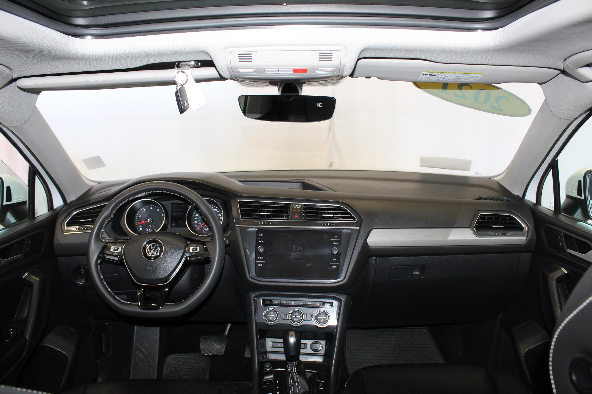 2021 Volkswagen Tiguan Vehicle Photo in NORTHAMPTON, MA 01060-1120
