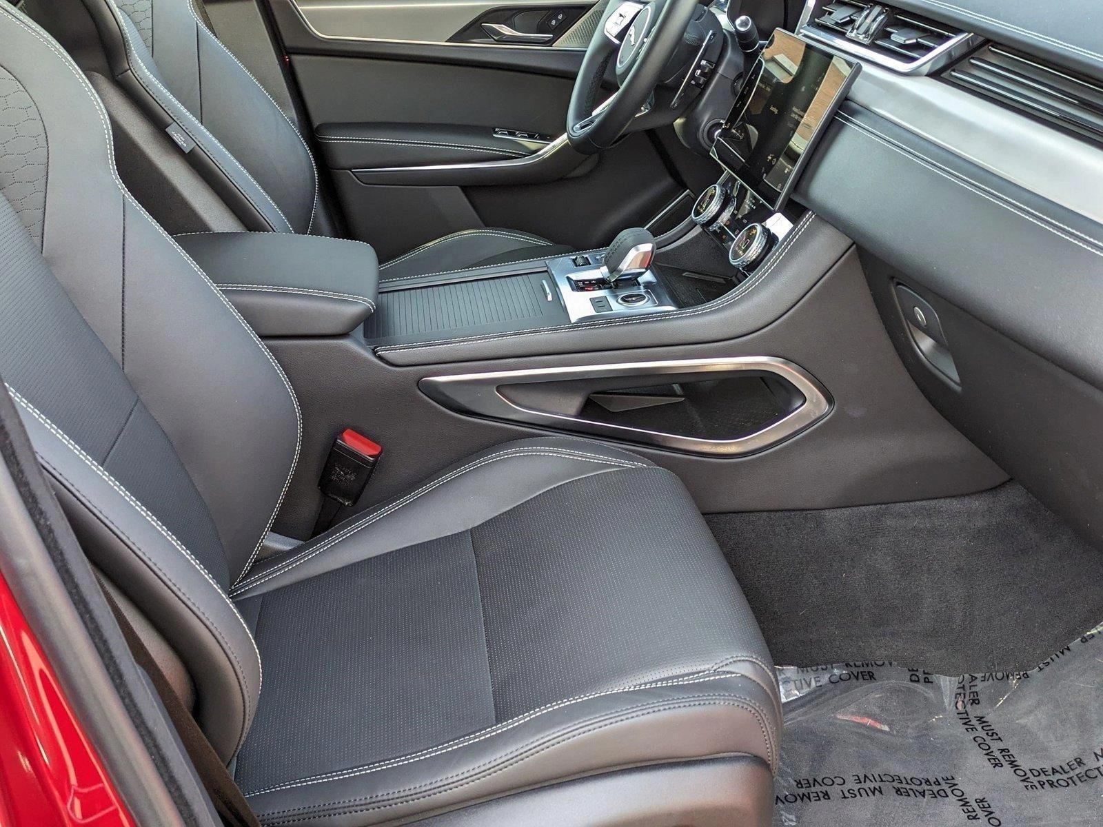 2025 Jaguar F-PACE Vehicle Photo in Bethesda, MD 20852