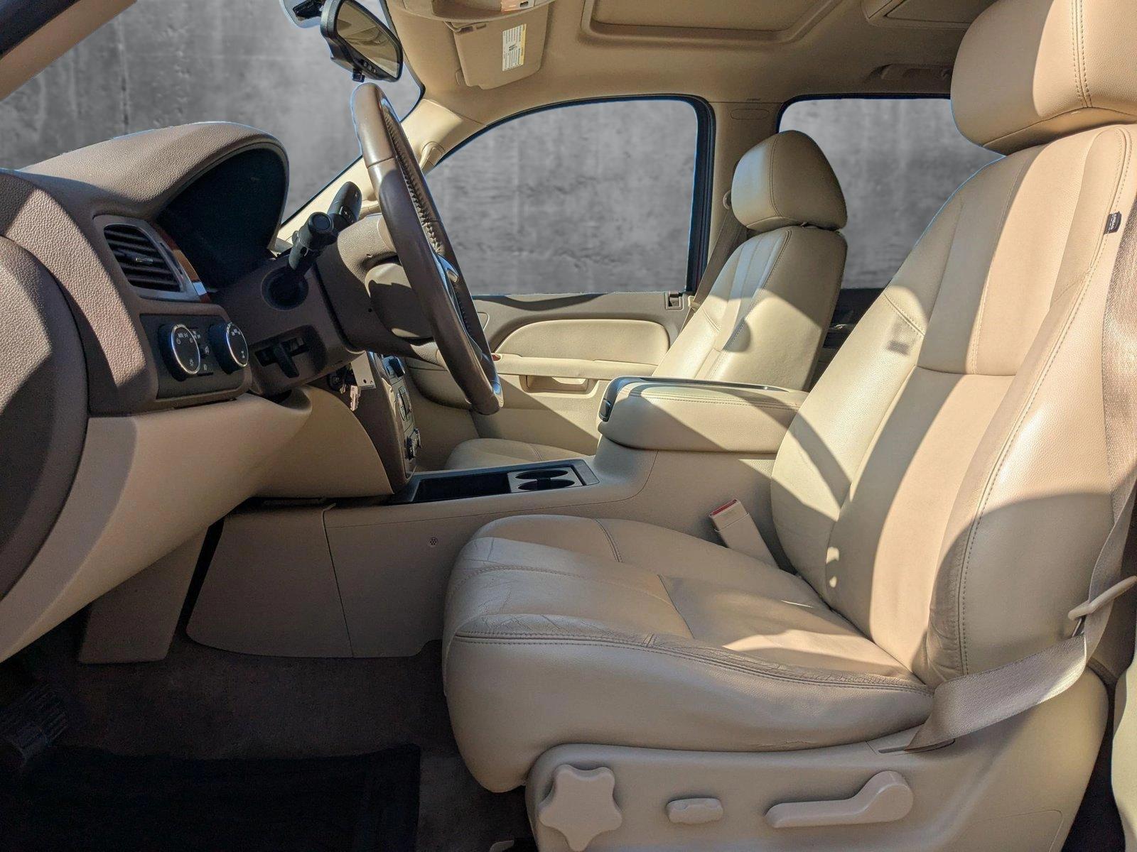 2010 Chevrolet Suburban Vehicle Photo in Spokane Valley, WA 99212