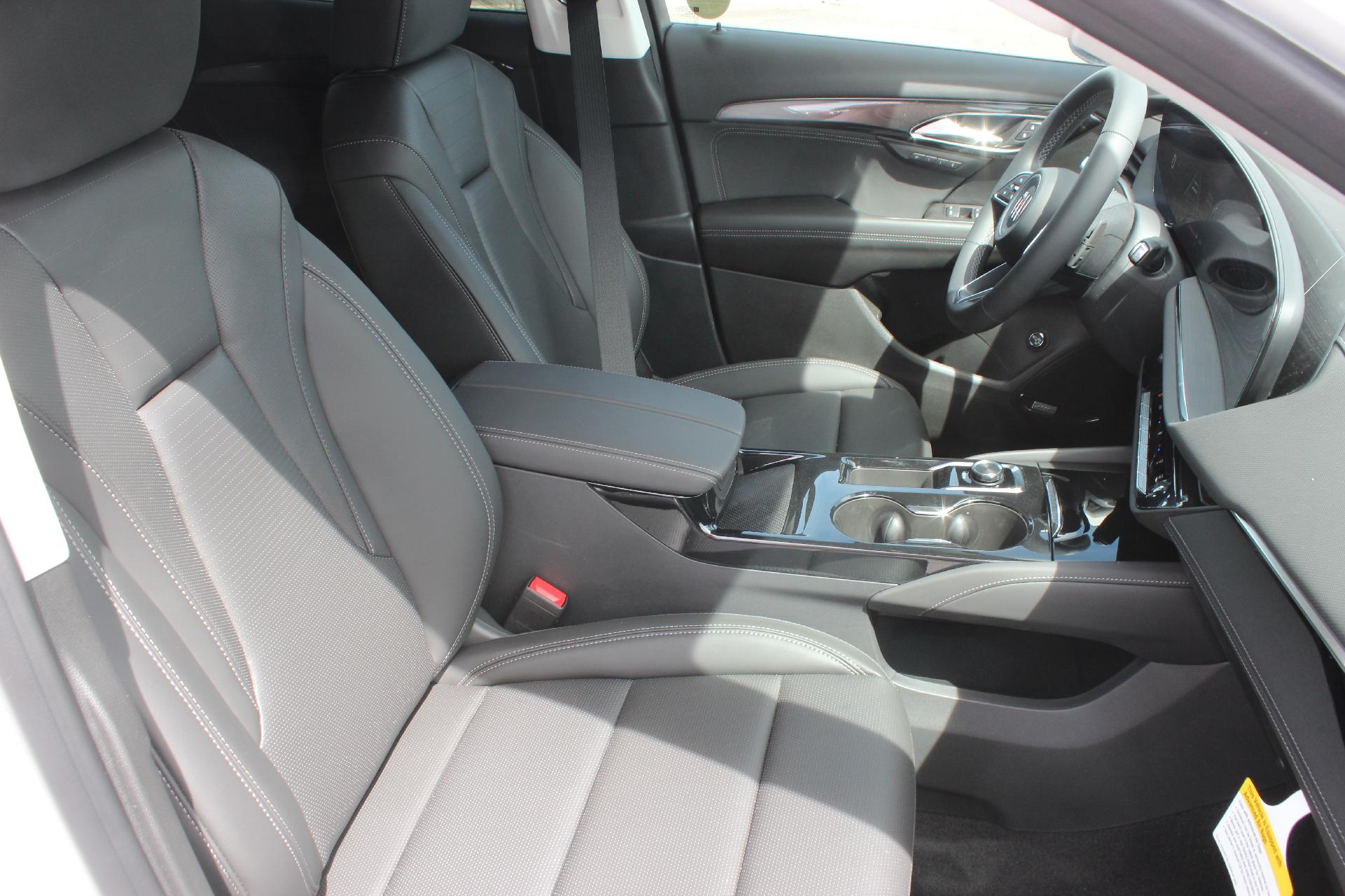 2025 Buick Envision Vehicle Photo in AURORA, CO 80012-4011